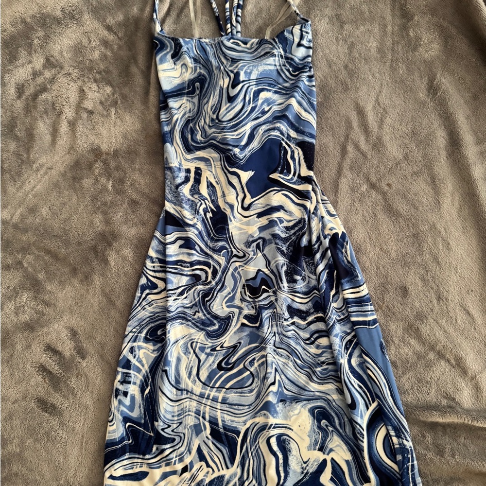 Windsor Blue and White Swirl Midi Dress